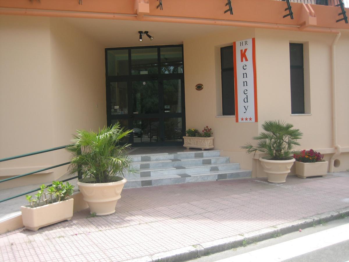 Hotel Kennedy Metaponto Exterior photo